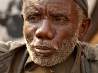 Portrty Pygmej v Ugand
